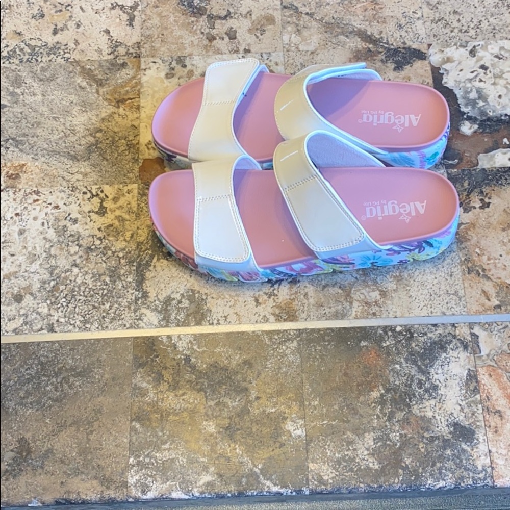 Women Shoes.